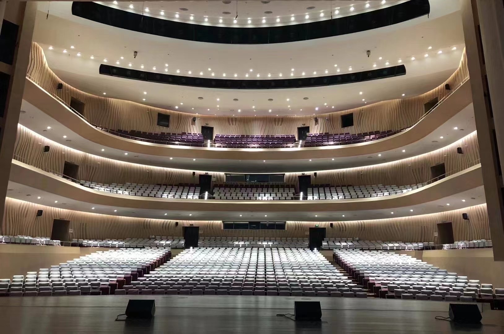 XX地產多功能會議中心